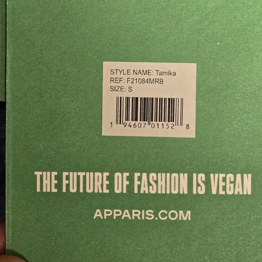 Apparis length 23